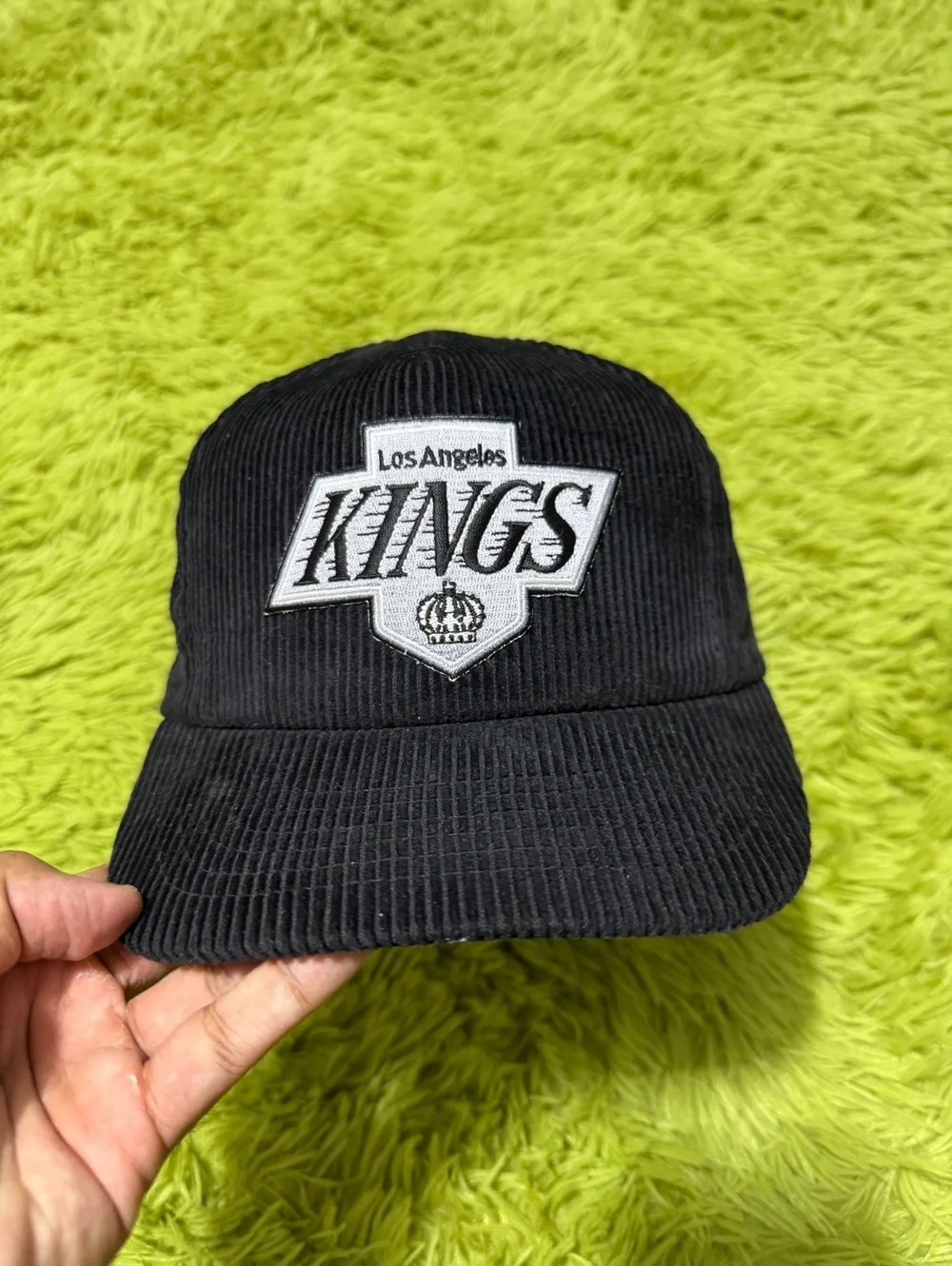Vintage NHL Los Angeles Kings Corduroy Black SnapBack Hat